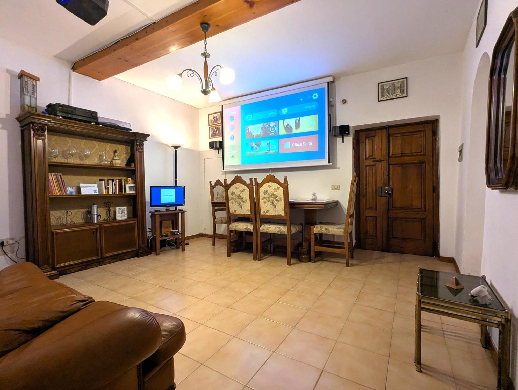 Cheap Apartment In The Old Village 埃尔萨谷口村 外观 照片